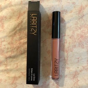 NEW Laritzy Lipgloss